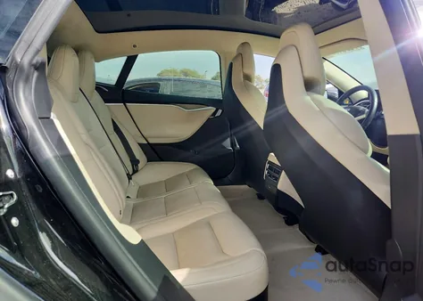 2017 Tesla Model S from USA, damaged, VIN 5YJSA1E19HF215807